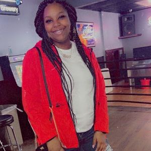 Meet your Posher, Ayonna